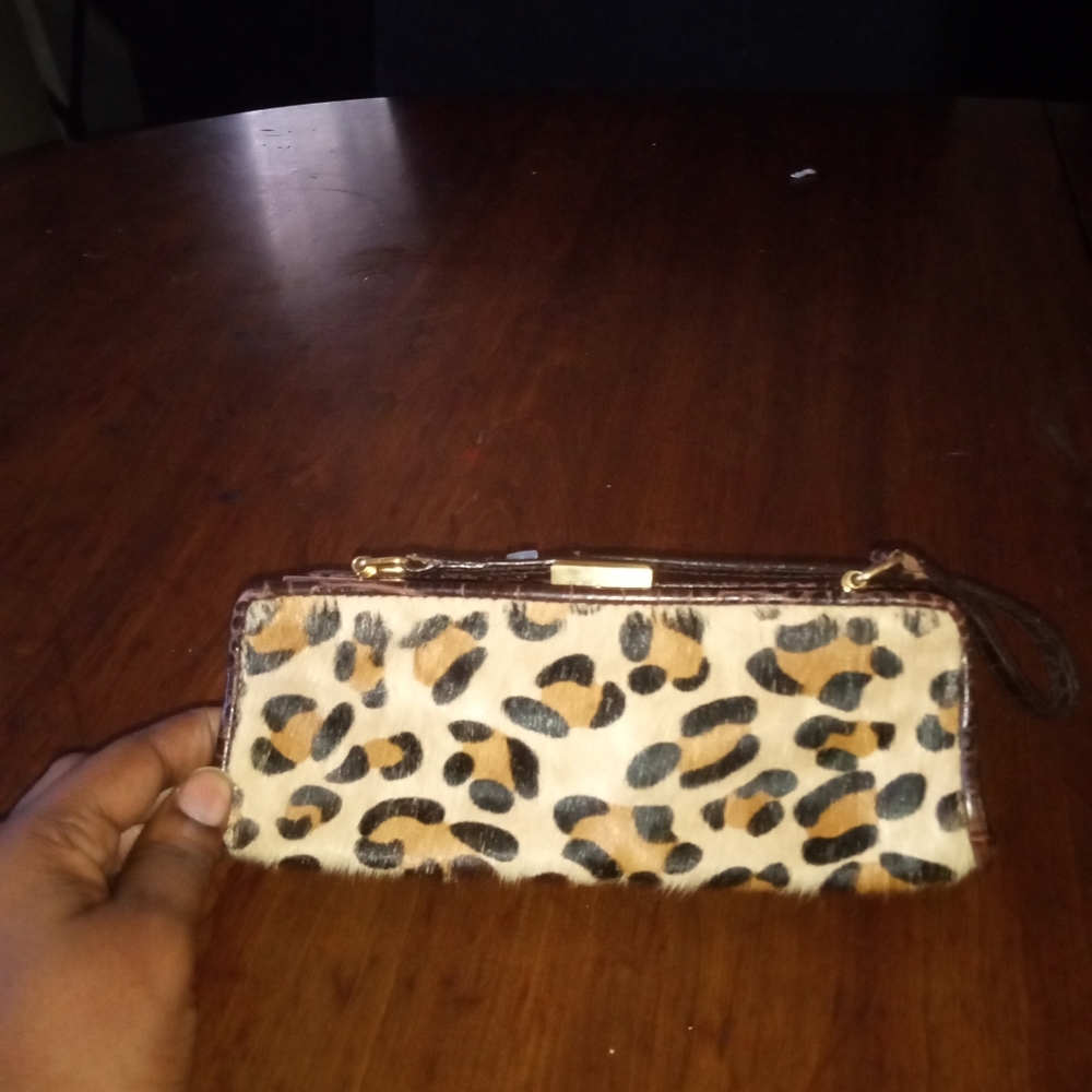 👜 clutch purse leopard print